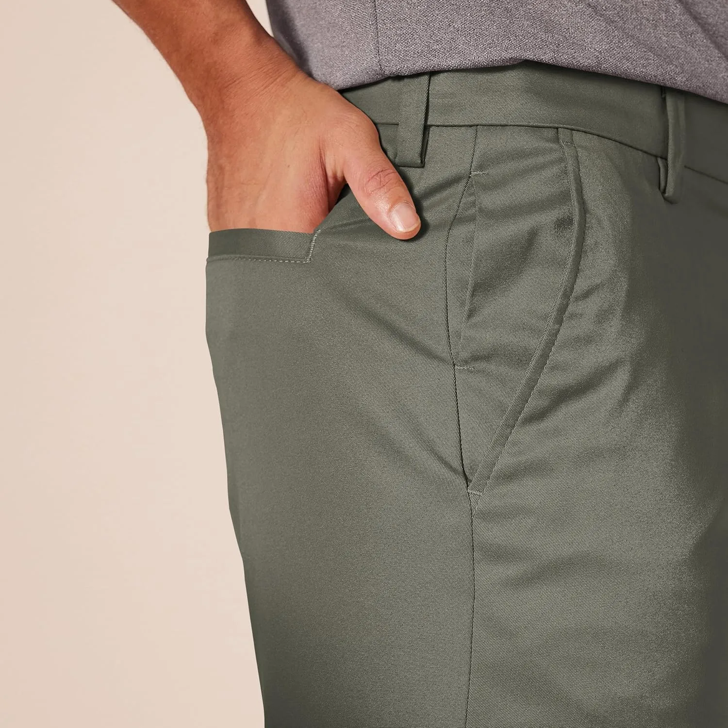 Amazon Essentials Men's Classic-Fit Stretch Golf Pant (Available in Big & Tall)