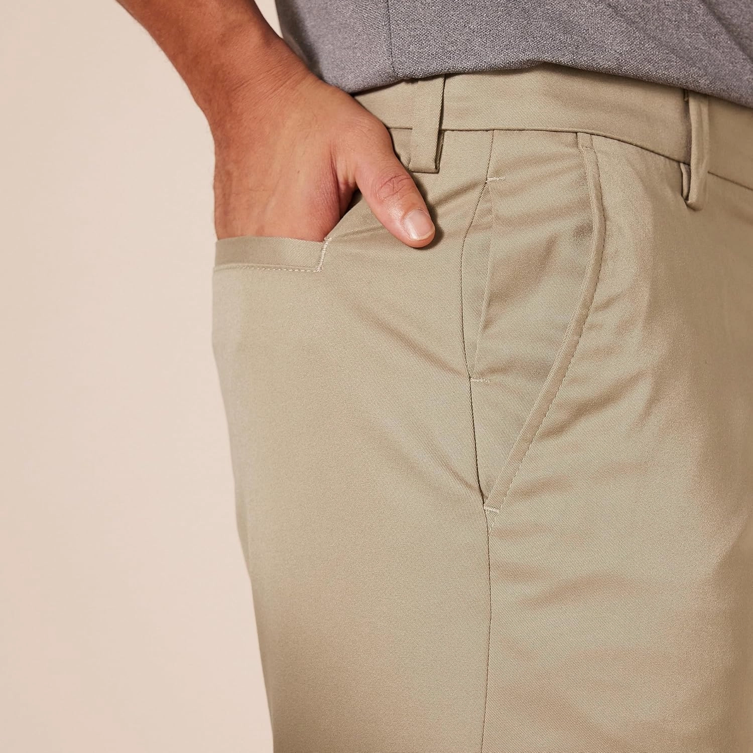 Amazon Essentials Men's Classic-Fit Stretch Golf Pant (Available in Big & Tall)
