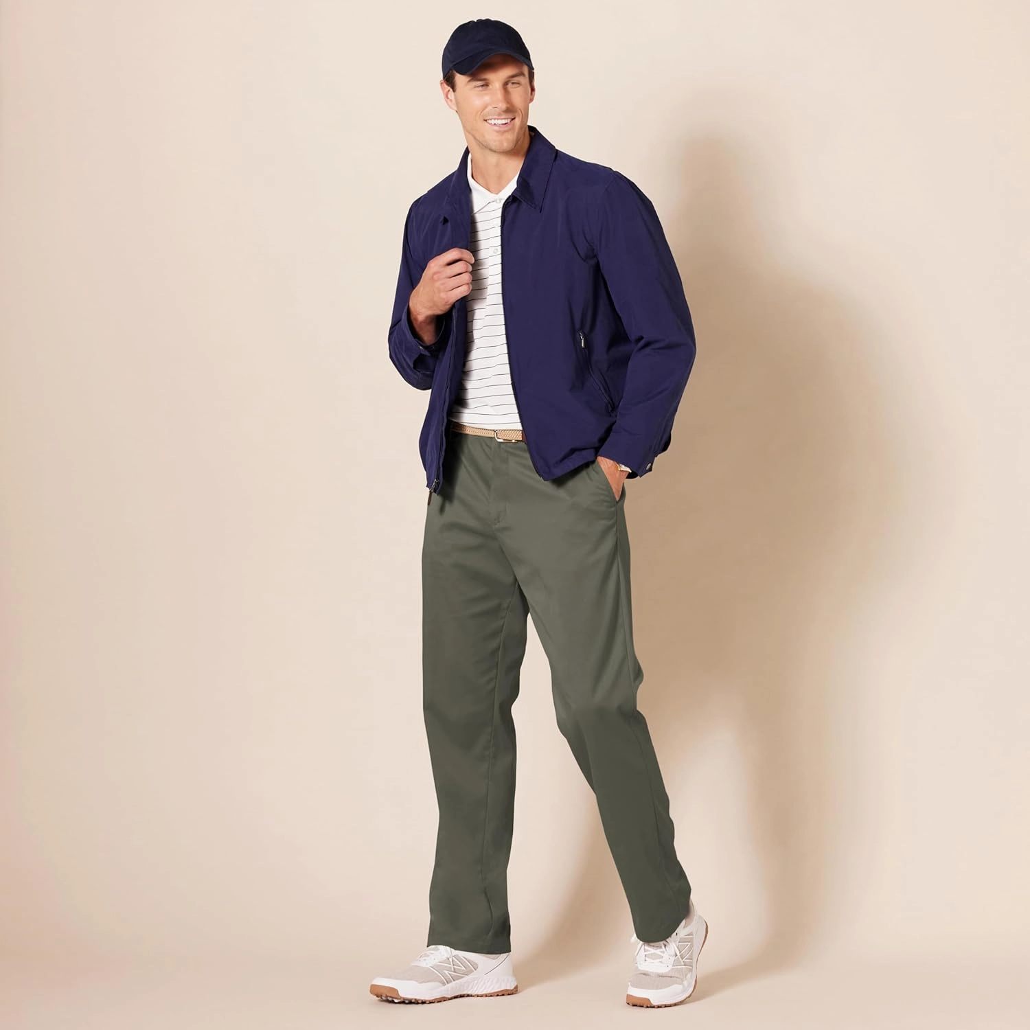 Amazon Essentials Men's Classic-Fit Stretch Golf Pant (Available in Big & Tall)