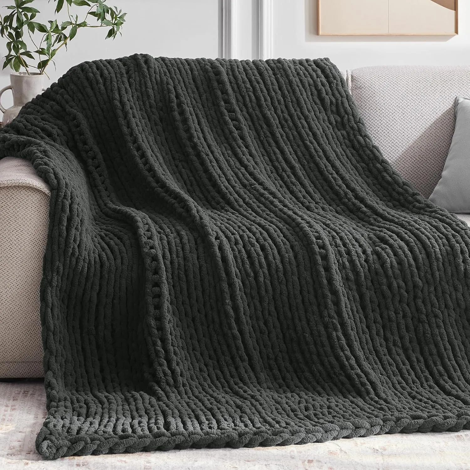 Chunky Knit Throw Blanket, 30''*40'' Knitted Throw Chenille Blankets for Bed Couch, Handmade Dark Grey Crochet Blanket Thick Blanket for Kids, Machine Washable Cute Comfy Blanket for Home Decor