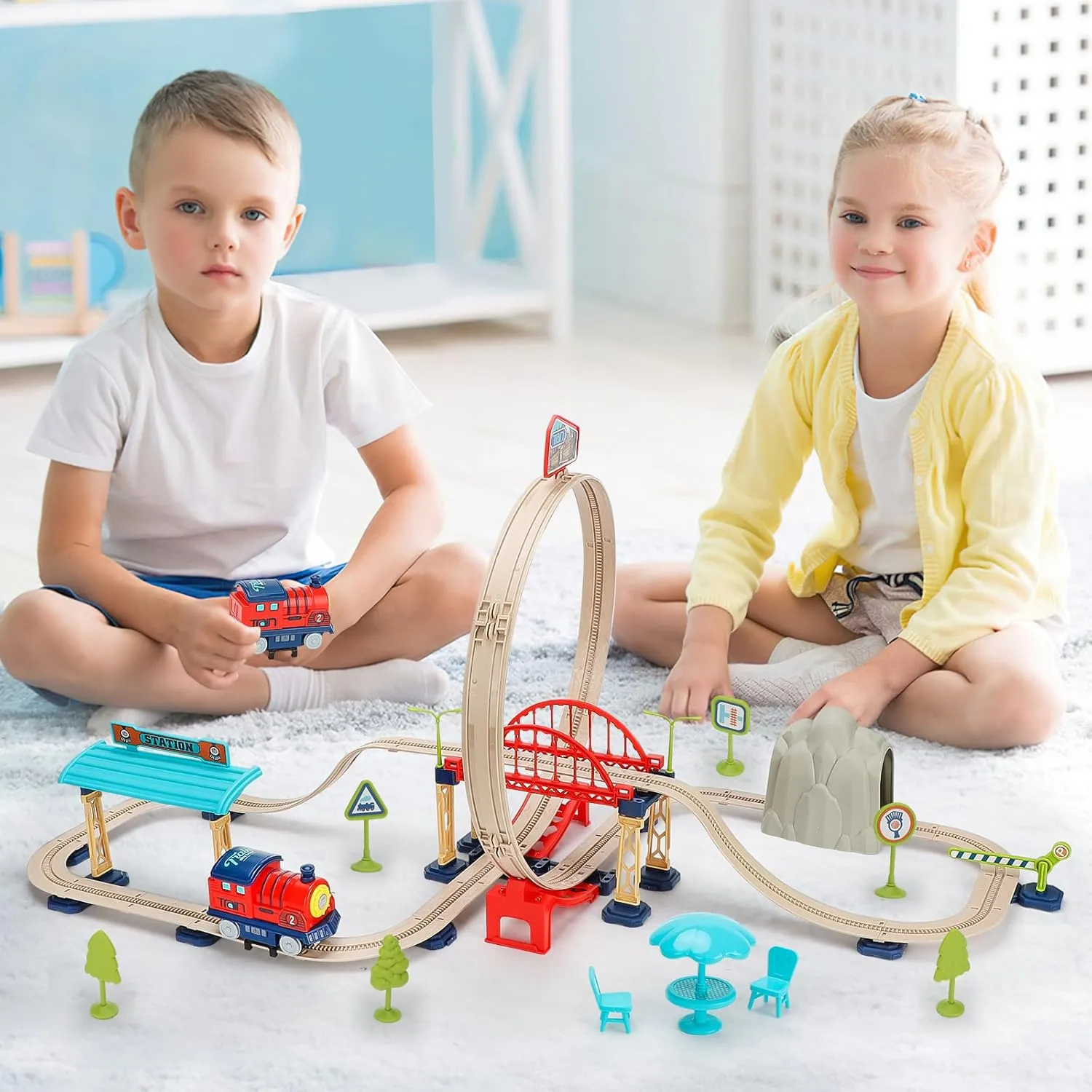Electric Train Set for Toddlers 2-4, Kids Train Set with Sound, Christmas Loop Train Tracks Toy, Great Gift for Boys and Girls 3 4 5 6 7 Year Old