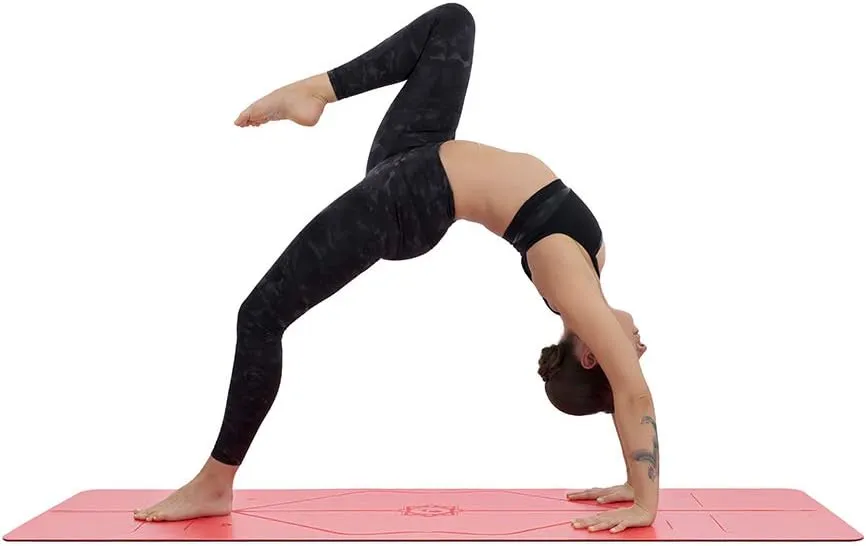 Liforme Travel Yoga mat – Patented Alignment System, Warrior-Like Grip, Non-Slip, Eco-Friendly, Ultra-Lightweight and Sweat Resistant, Made with Natural Rubber