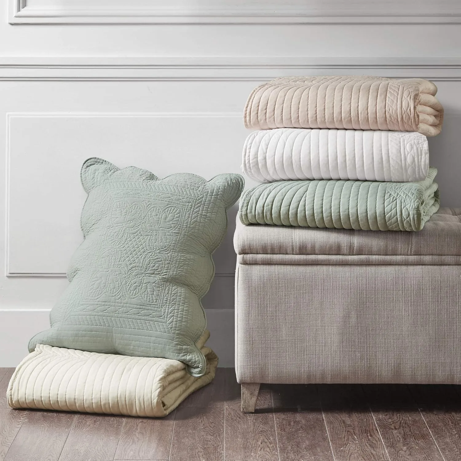 Madison Park Tuscany Quilt Set-Casual Damask Stitching Design Lightweight Coverlet Bedspread Bedding, Shams, King/Cal King(108"x96"), Medallion Seafoam 3 Piece