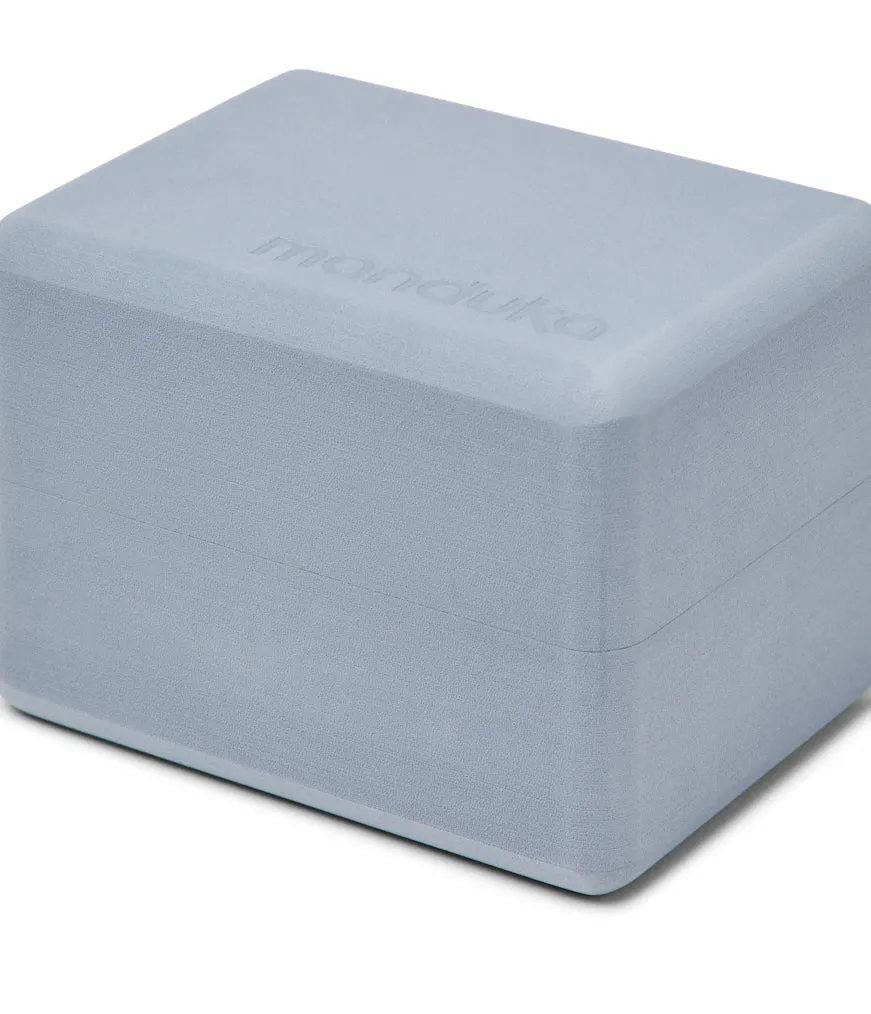 Manduka Recycled Foam Mini Travel Block  - Shadow