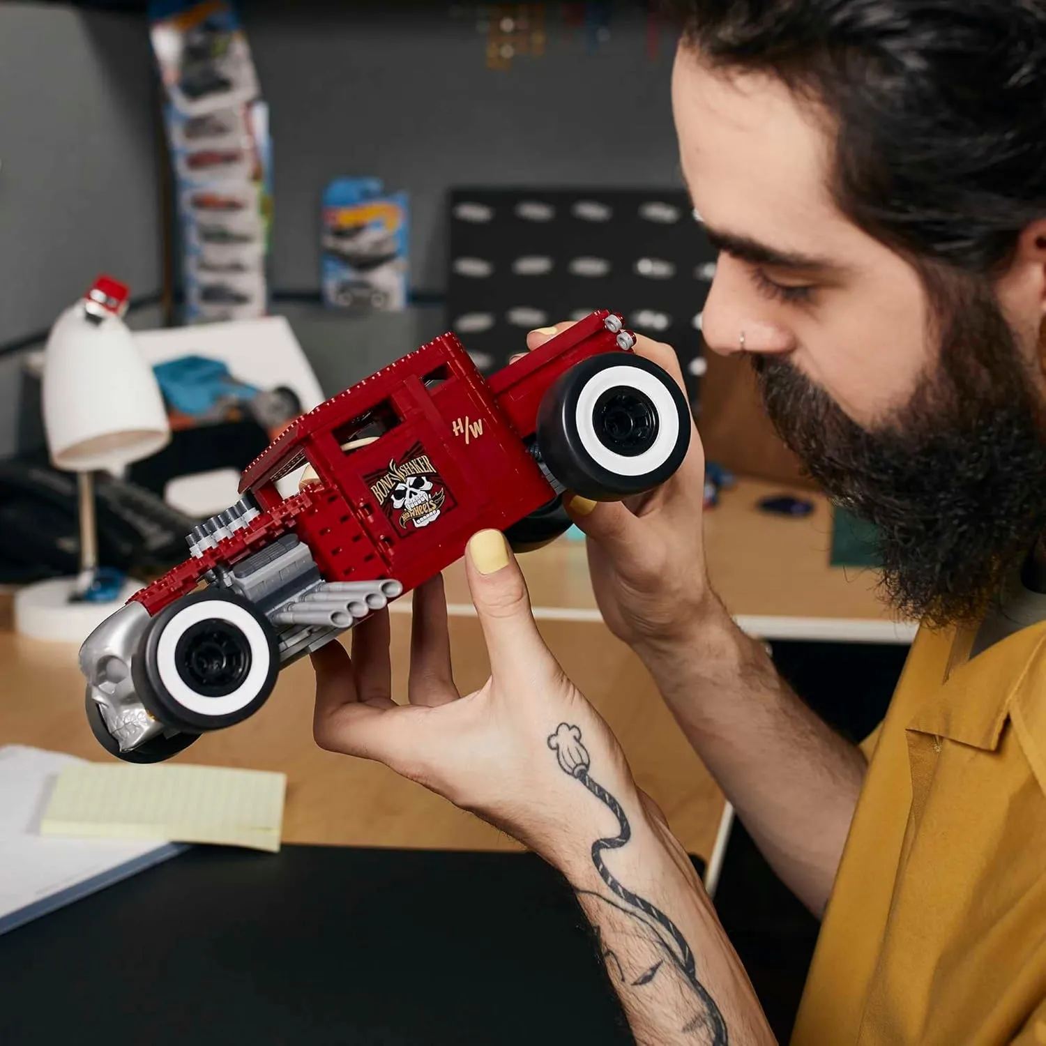 MEGA Hot Wheels Vehicle Building Toy Collectible for Adults, 1:18 Scale Bone Shaker with Die Cast Model for Fans and Collectors, HBD50