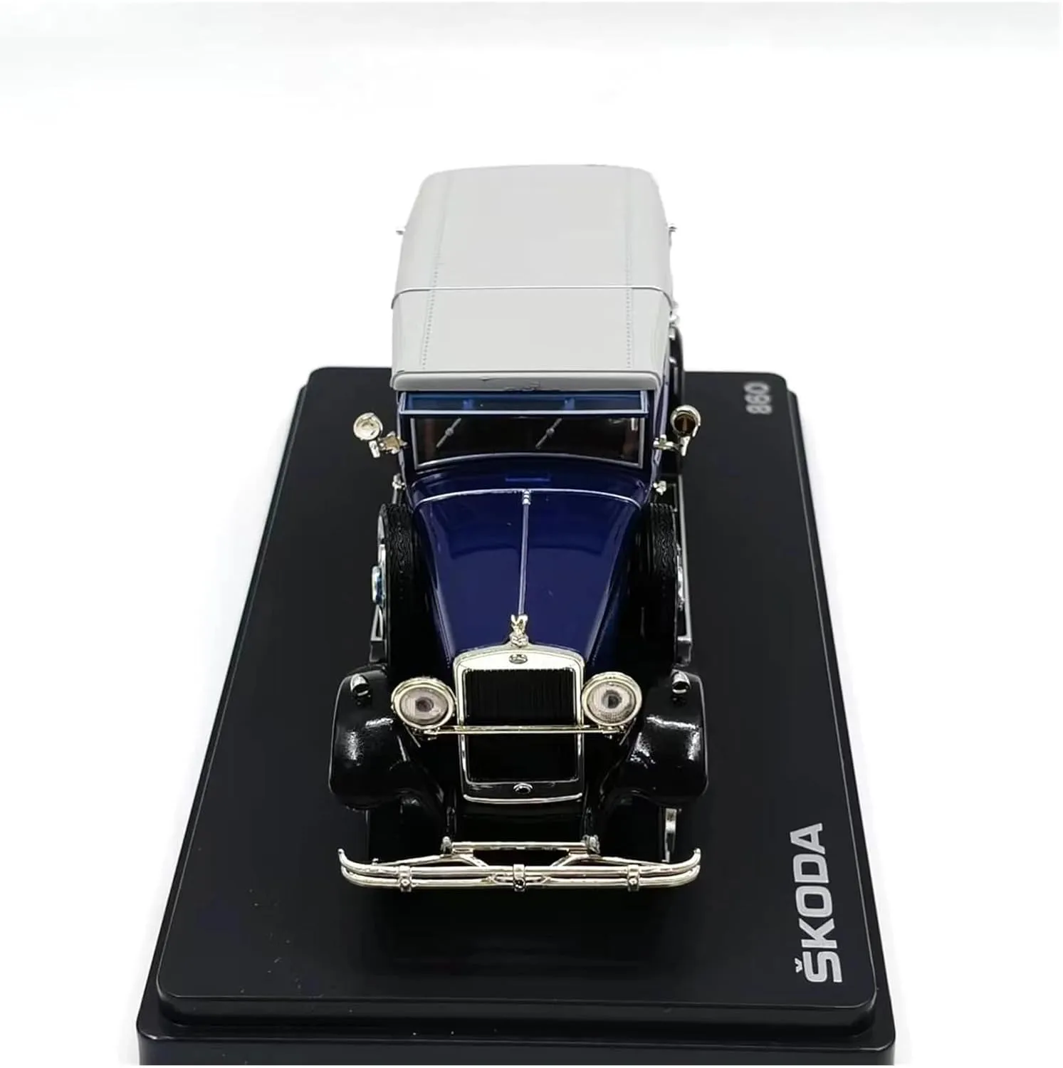 Metal Die Cast Toy Cars 1:43 for Skoda 860 Alloy Diecasts Toy Vehicles Miniature Scale Model Car Desktop Decoration for Home Or Office Décor(Green)