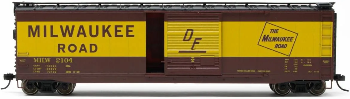 Milwaukee Road Box Car with Sliding Door Running Number 2104 HO Scale Train Rolling Stock HR6584B