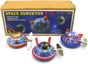 MS633 Tin Toy Space Robot Figury Nostalgic Spring & Wind-Up Walking Astronaut Spaceship UFO 3pcs Per Set Toy for Collectors