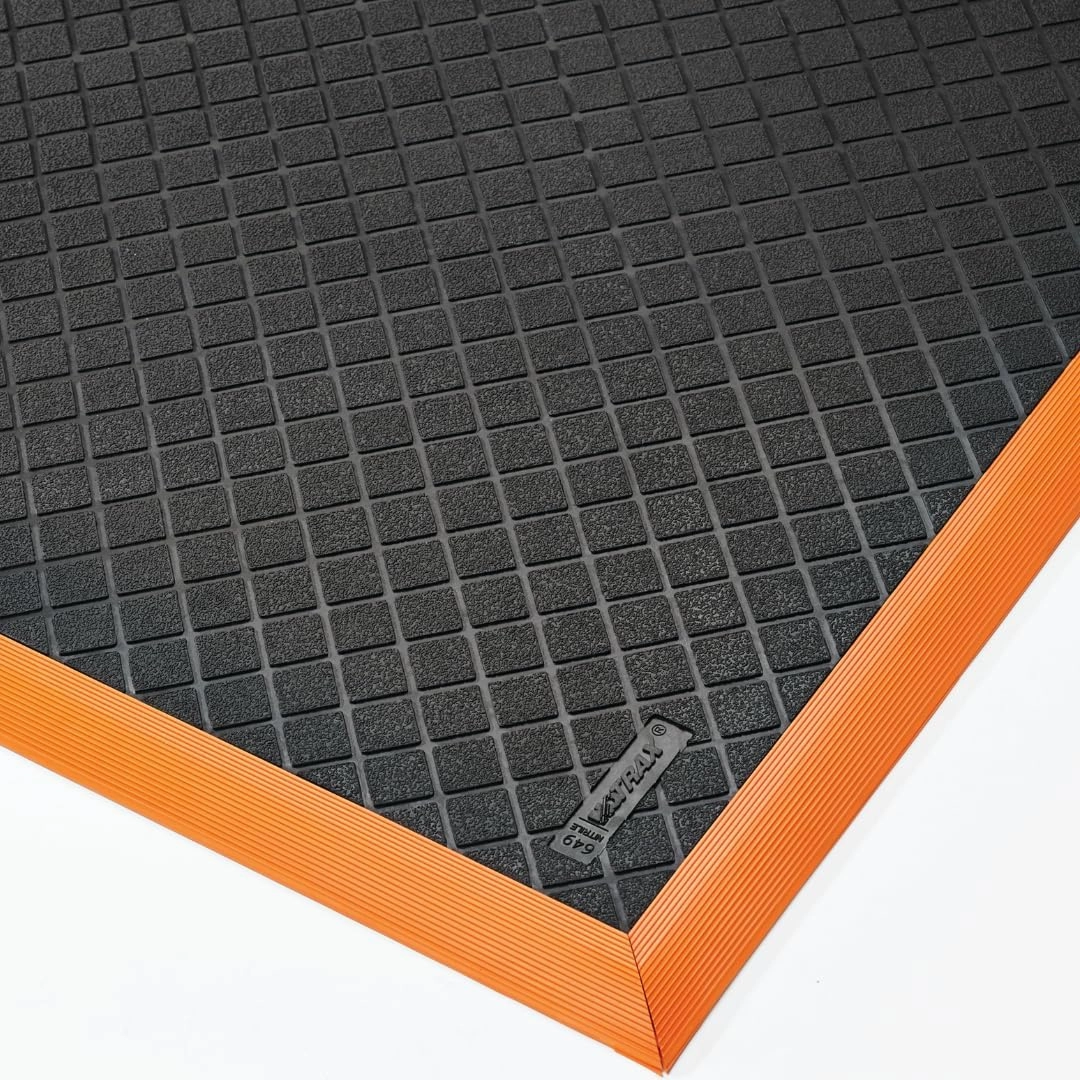 NoTrax Safety Stance® Natural Rubber Anti Fatigue Mat for Manufacturing Assembly Lines, 26" x 40" x 7/8" Industrial Floor Mats, Anti Slip, Beveled Edges, Black with Orange Border, 649S2640OB