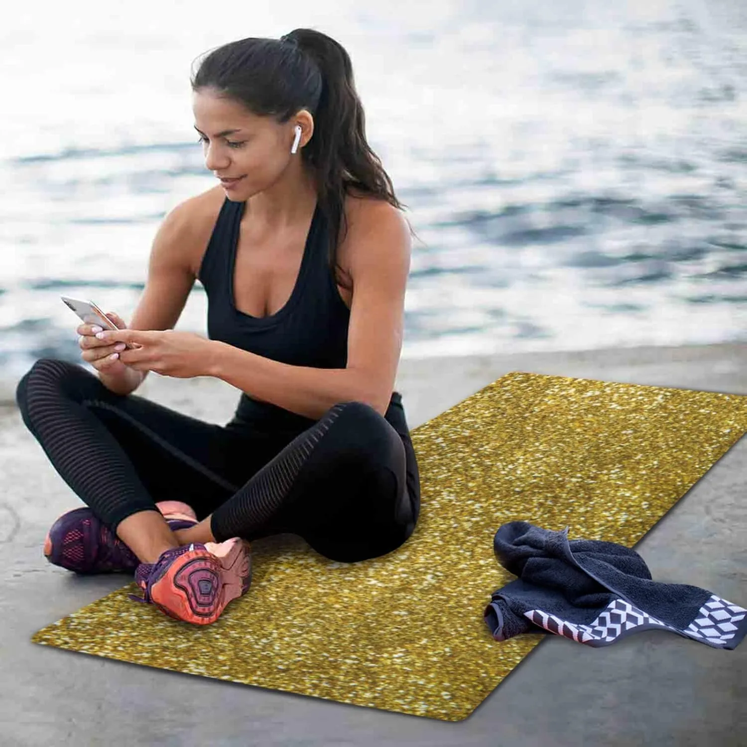Poeticcity 1 mm Thick Non-Slip Rubber Yoga Mat, Durable Folding Workout Mat, Fitness Safe Mat with Bag for Pilates and Floor Exercises