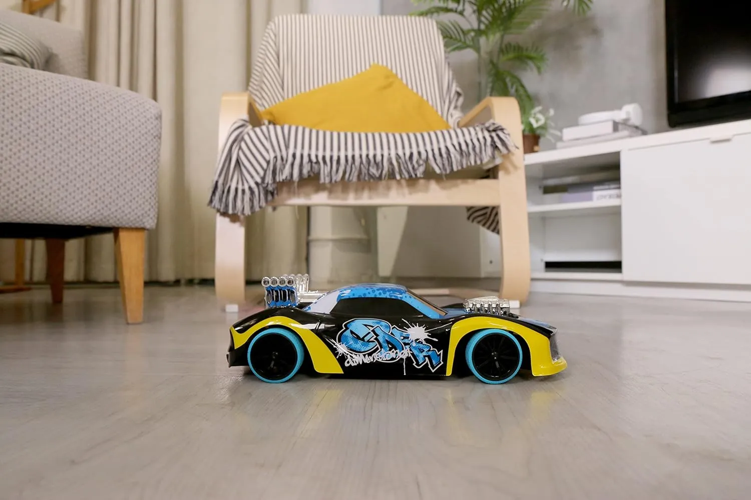 RC - Xmoke Streetcar Remote Control Car