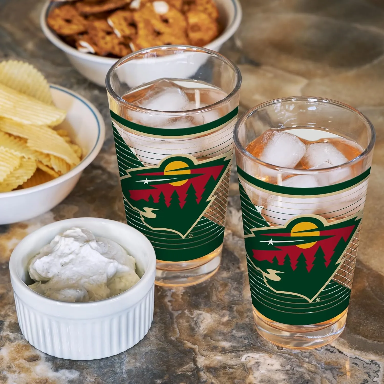 Rico Industries NHL Hockey16 oz Pint Glasses with Digitally Printed Logo, Practical Set of 2 Classic Drinking Glasses, Dishwasher Safe, Great for Water, Beer, Iced Tea, and More