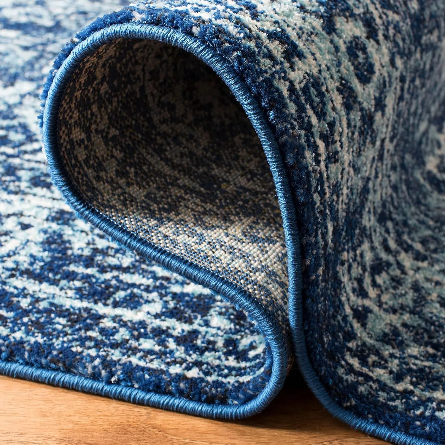 SAFAVIEH Area Rug 8x10 - Evoke Collection - Large - Navy & Ivory, Oriental Distressed Design, Non-Shedding & Easy Cleaning, Ideal for Living Room, Bedroom, Office, Dining Space (EVK256A)