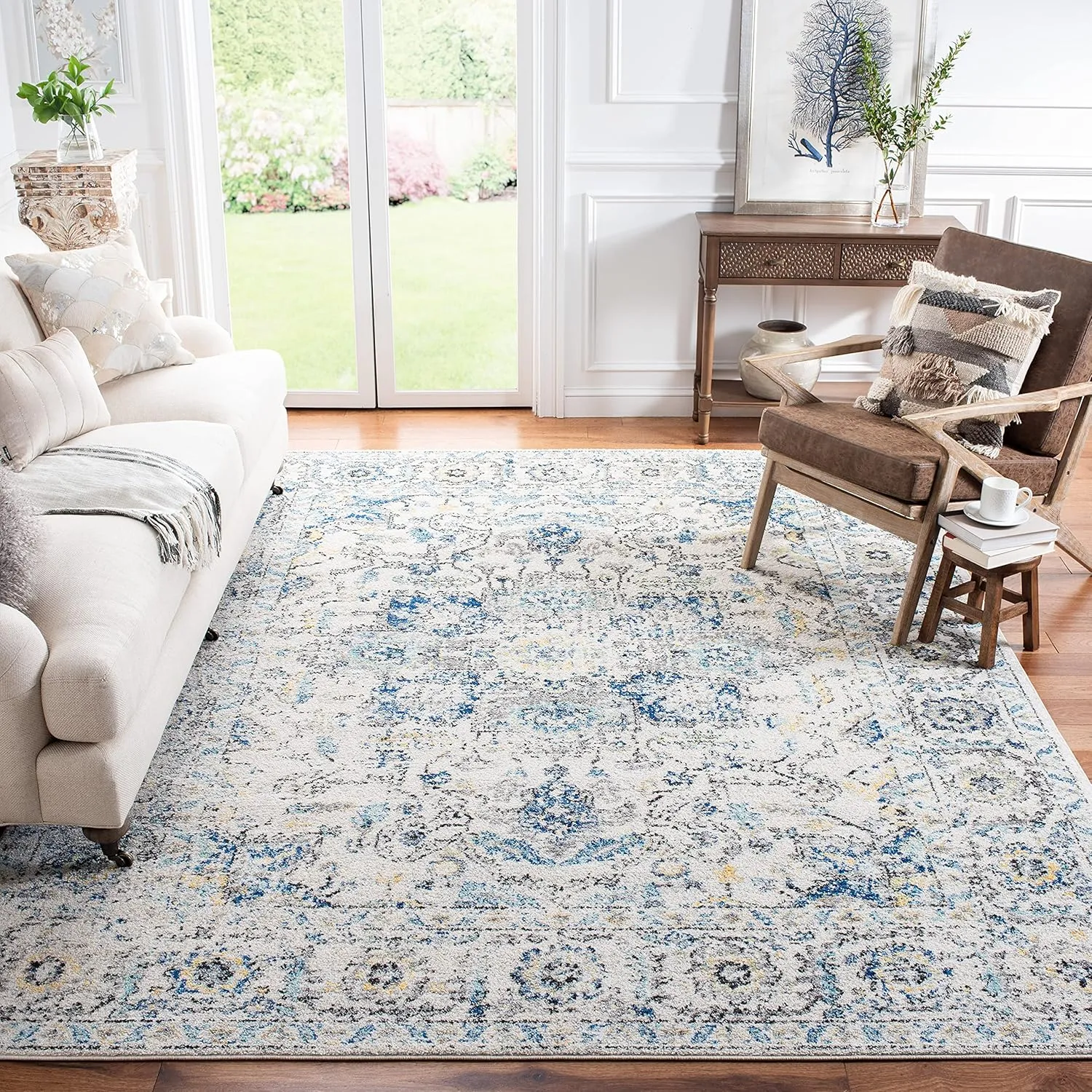 SAFAVIEH Area Rug 8x10 - Madison Collection - Large - Grey & Ivory, Snowflake Medallion Distressed Design, Non-Shedding & Easy Cleaning, Ideal for Living Room, Bedroom, Office, Dining Space (MAD603F)