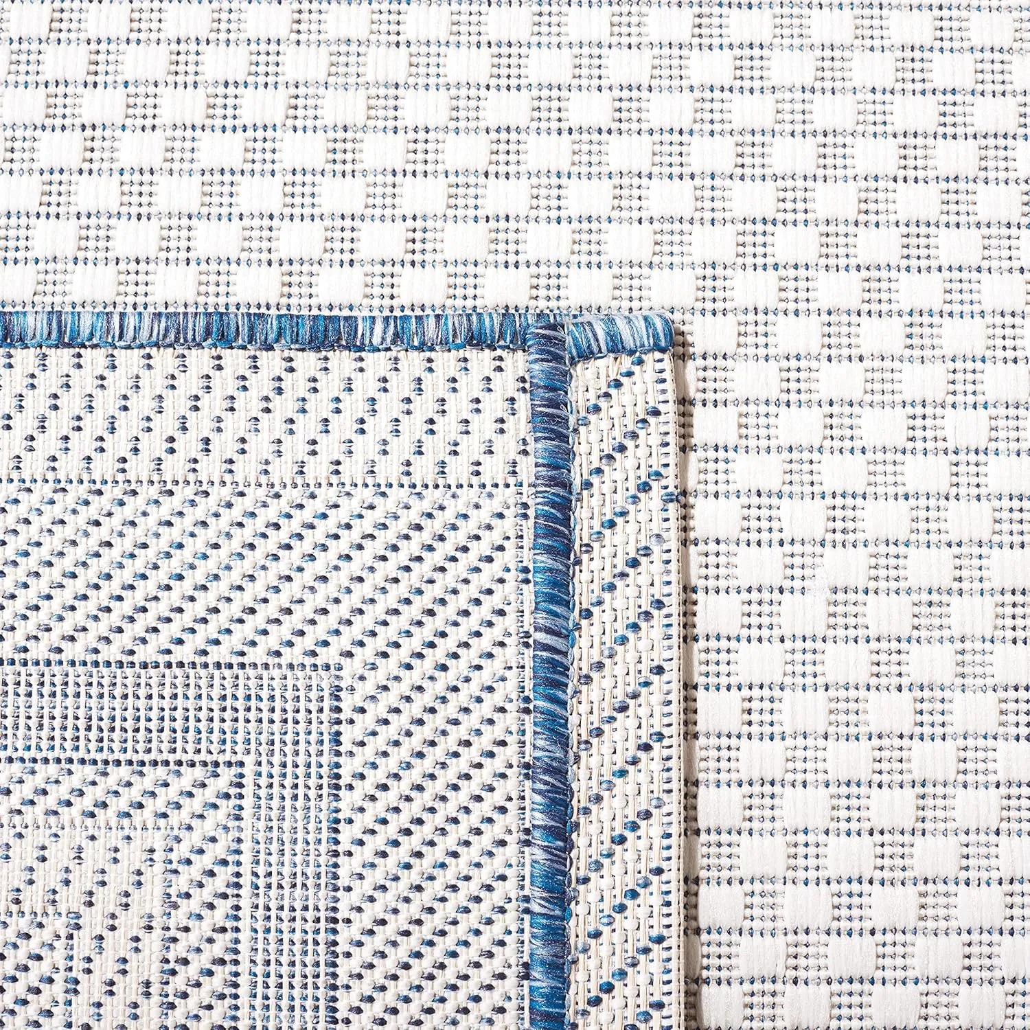 SAFAVIEH Courtyard Collection Accent Rug - 2'3" x 4', Ivory & Navy, Non-Shedding & Easy Care, Indoor/Outdoor & Washable-Ideal for Patio, Backyard, Mudroom (CY8475-53412)