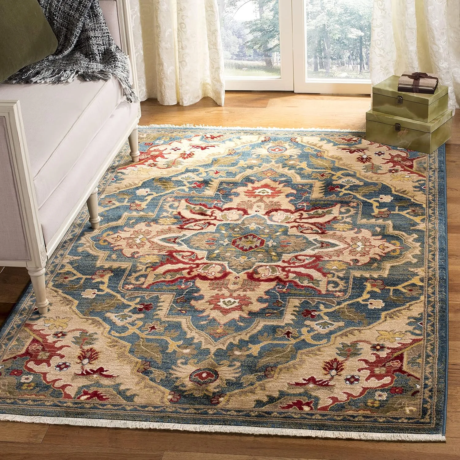 SAFAVIEH Kashan Collection Area Rug - 5'1" x 7'5", Blue & Beige, Traditional Oriental Design, Non-Shedding & Easy Care, Ideal for High Traffic Areas in Living Room, Bedroom (KSN304B)