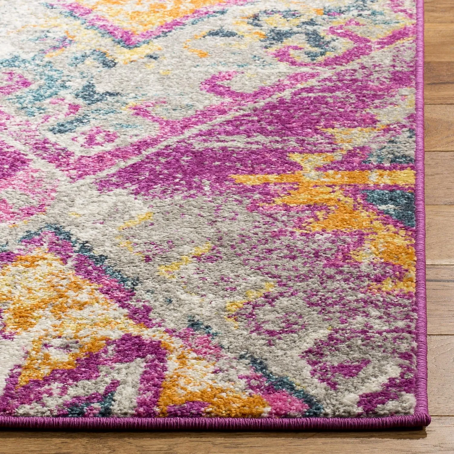 SAFAVIEH Madison Collection Area Rug - 6' x 9', Fuchsia & Blue, Boho Chic Distressed Design, Non-Shedding & Easy Care, Ideal for High Traffic Areas in Living Room, Bedroom (MAD125F)