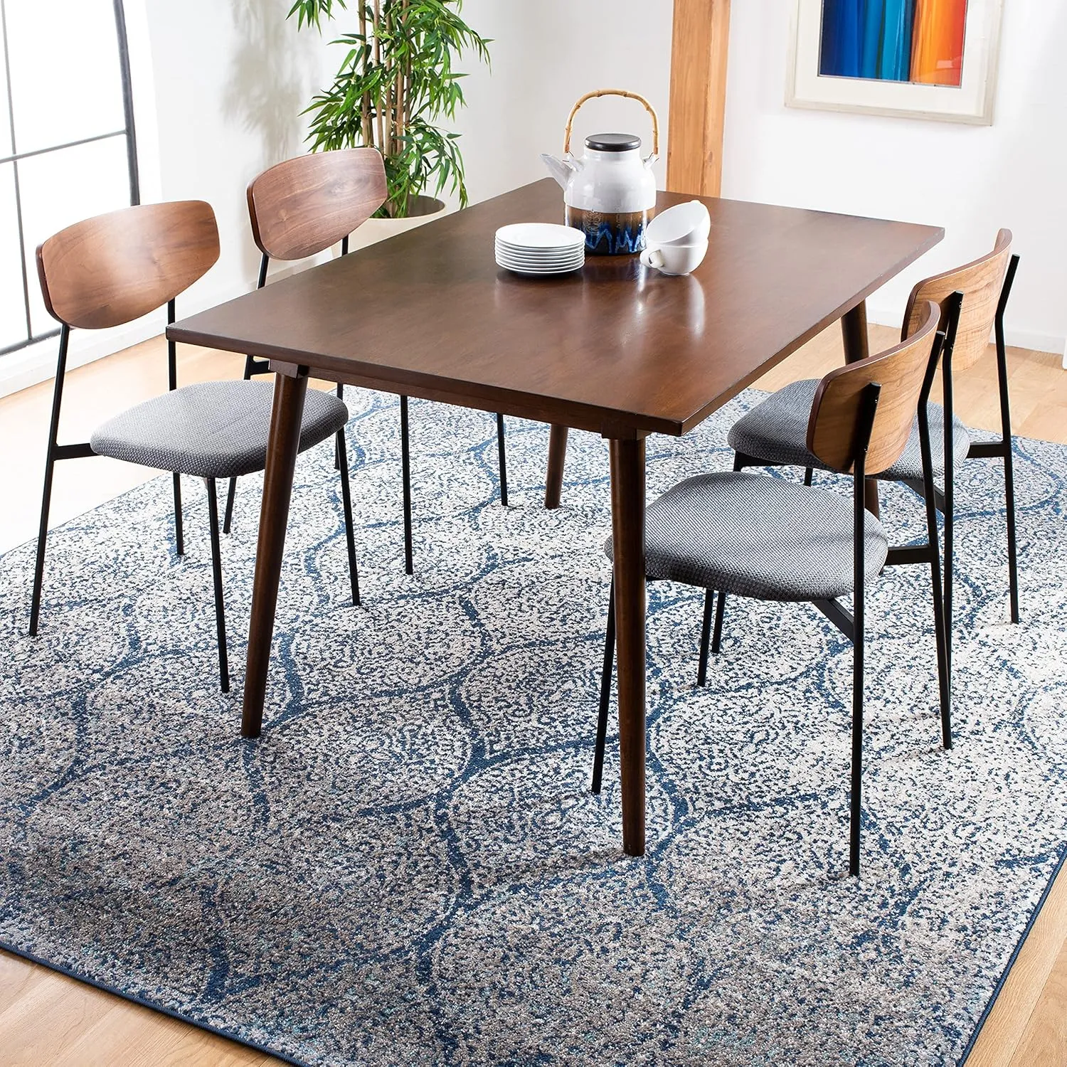 SAFAVIEH Madison Collection Area Rug - 6'7" Square, Navy & Silver, Glam Ogee Trellis Distressed Design, Non-Shedding & Easy Care, Ideal for High Traffic Areas in Living Room, Bedroom (MAD604G)
