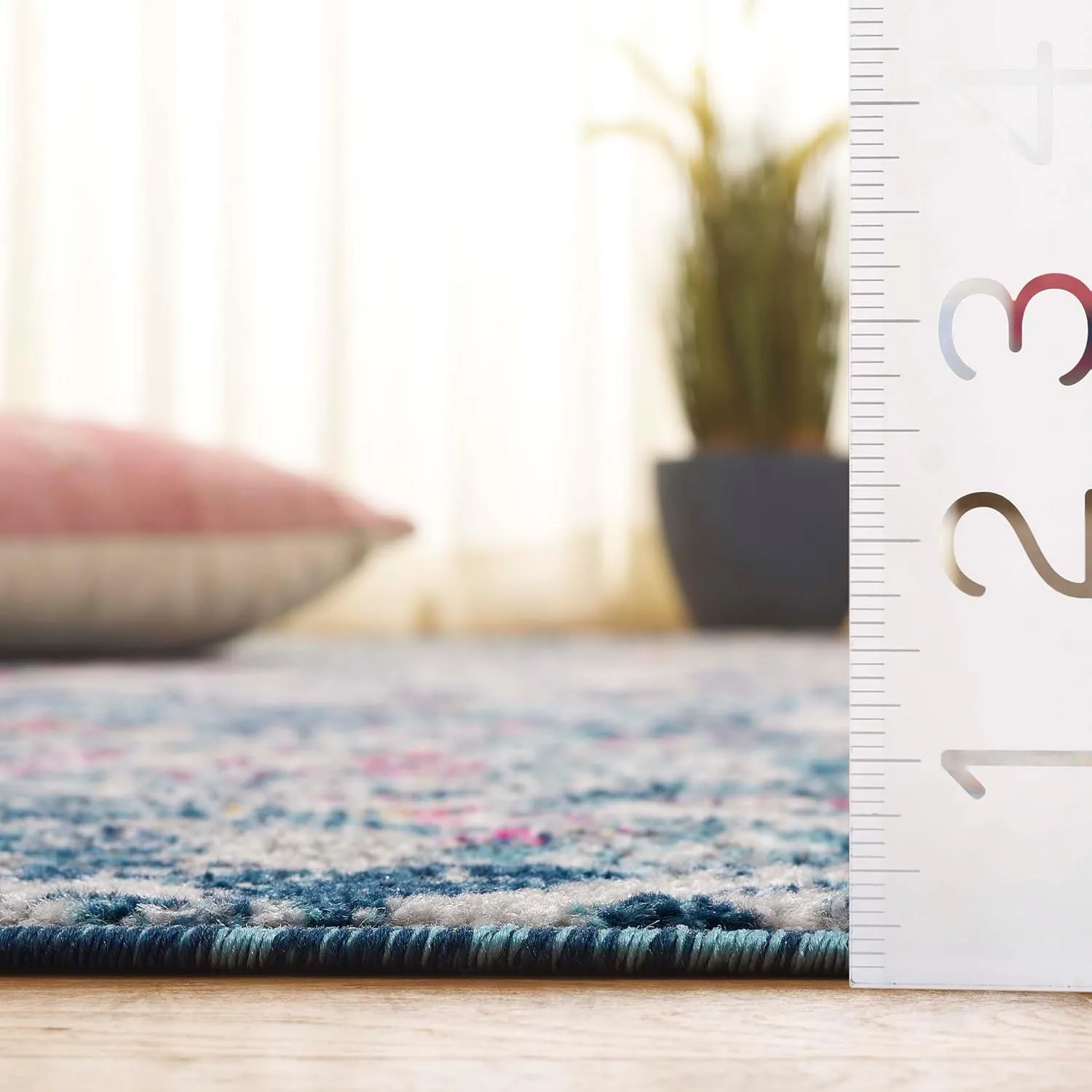 SAFAVIEH Madison Collection Runner - 2'3" x 6', Blue & Grey, Non-Shedding & Easy Care, Ideal for High Traffic Areas in The Living Room, Dining, Bedroom (MAD600M)