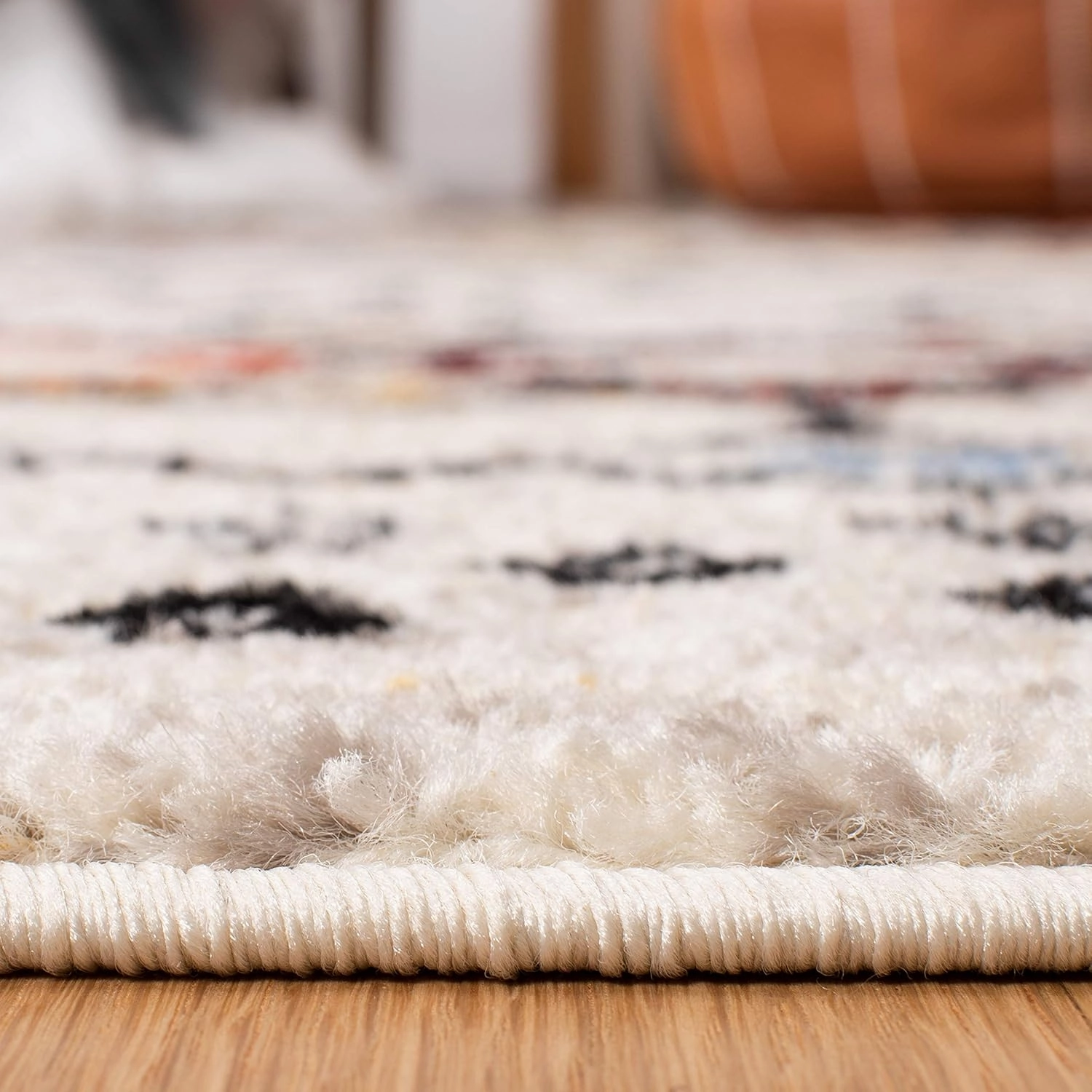 SAFAVIEH Amsterdam Collection Area Rug - 8' x 10', Ivory & Multi, Moroccan Boho Design, Non-Shedding & Easy Care, Ideal for High Traffic Areas in Living Room, Bedroom (AMS108K)