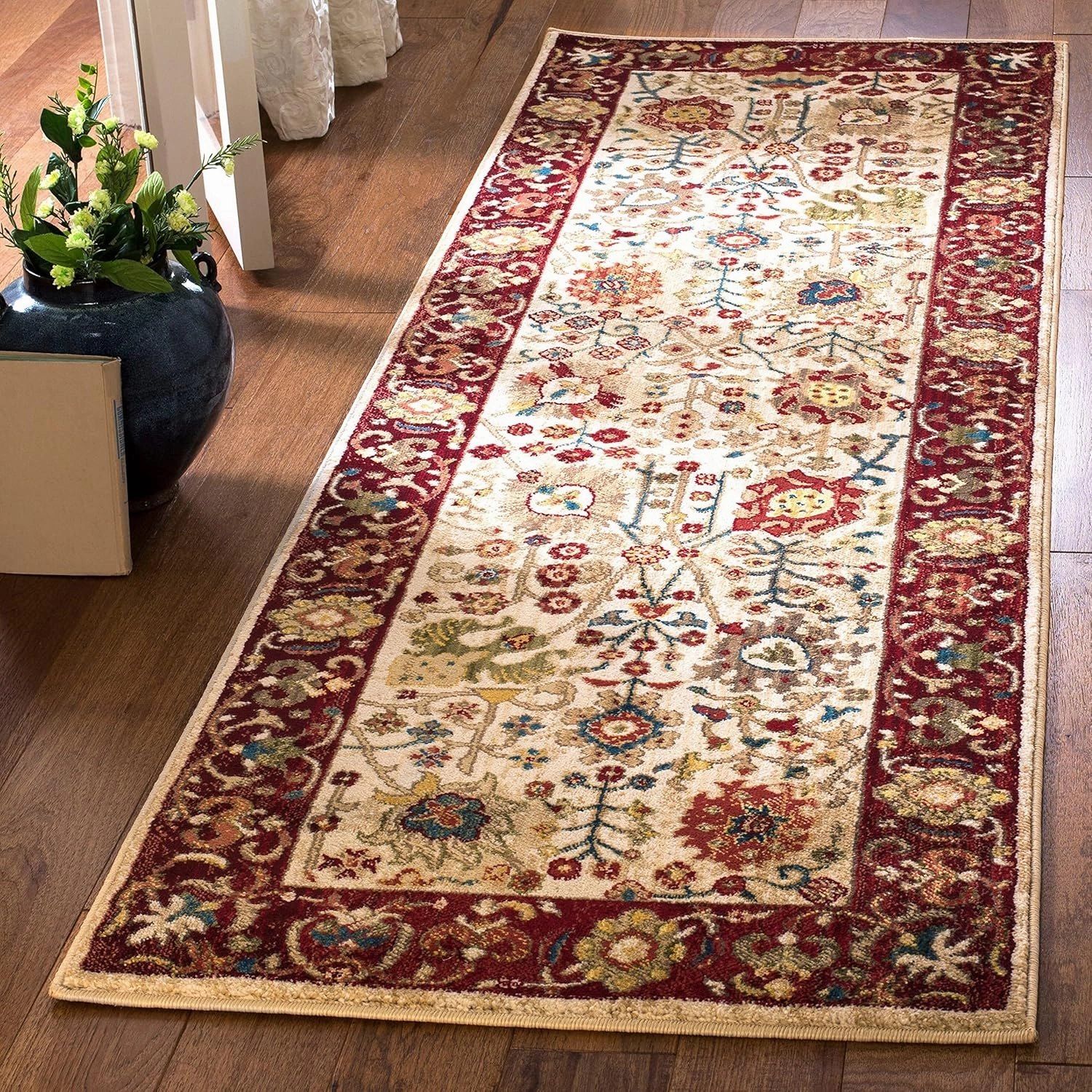 SAFAVIEH Area Rug 8x10 - Kashan Collection - Large - Red & Beige, Traditional Oriental Design, Non-Shedding & Easy Cleaning, Ideal for Living Room, Bedroom, Office, Dining Space (KSN303L)