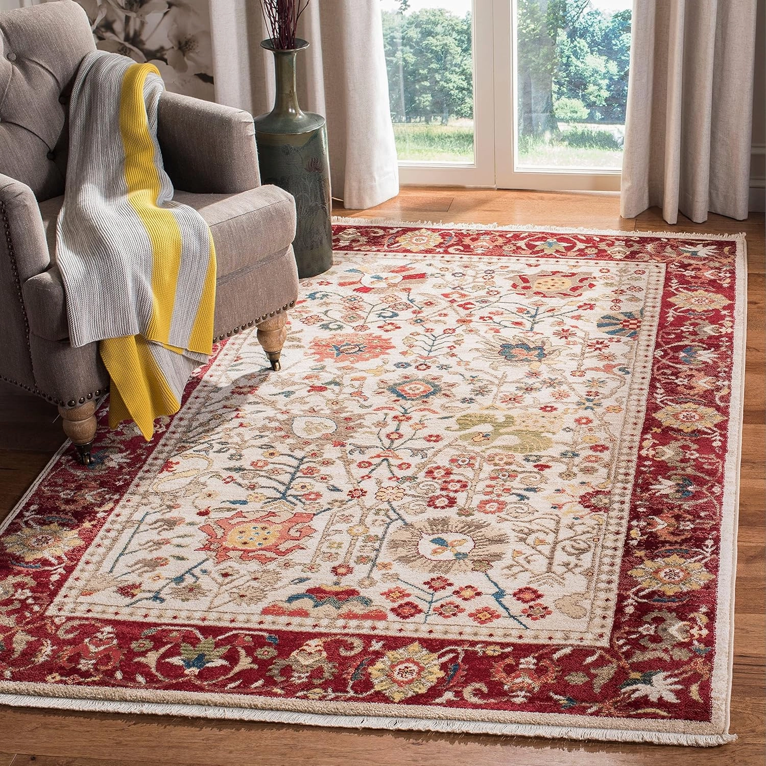 SAFAVIEH Area Rug 8x10 - Kashan Collection - Large - Red & Beige, Traditional Oriental Design, Non-Shedding & Easy Cleaning, Ideal for Living Room, Bedroom, Office, Dining Space (KSN303L)