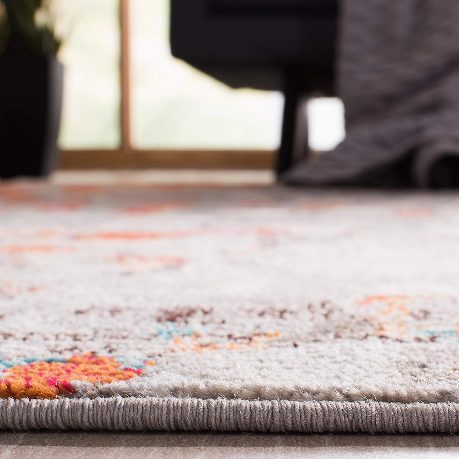 SAFAVIEH Area Rug 8x10 - Madison Collection - Large - Grey & Orange, Boho Abstract Distressed Design, Non-Shedding & Easy Cleaning, Ideal for Living Room, Bedroom, Office, Dining Space (MAD425H)