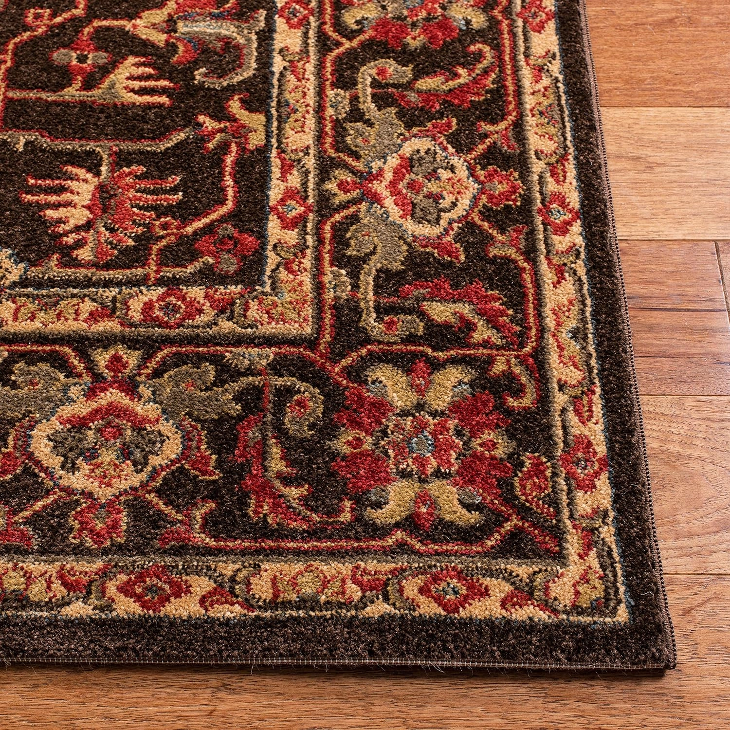 SAFAVIEH Mahal Collection Area Rug - 5'1" x 7'7", Brown & Beige, Traditional Oriental Design, Non-Shedding & Easy Care, Ideal for High Traffic Areas in Living Room, Bedroom (MAH693T)
